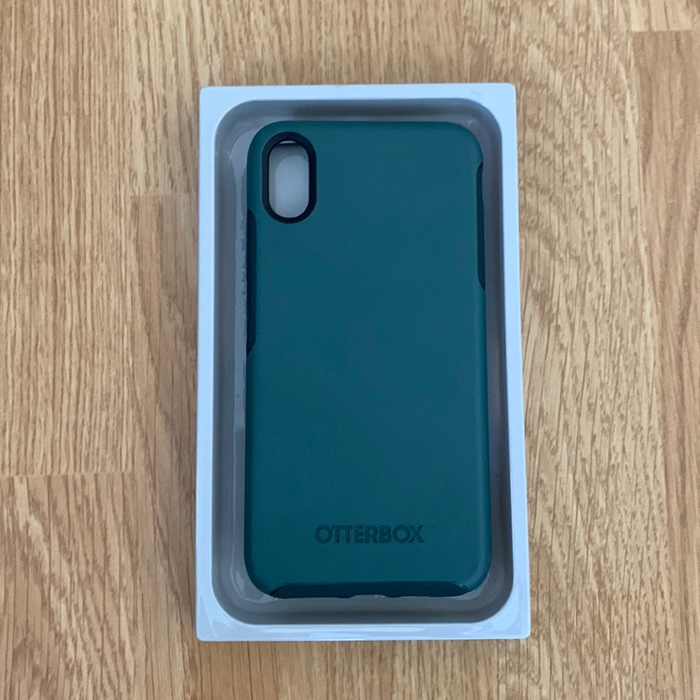 NEW Otterbox iPhone XS Max  phone case